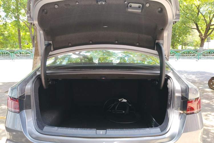 Used BYD Qin PLUS 2024 HONOR Edition DM-i 55KM Leading Model Trunk