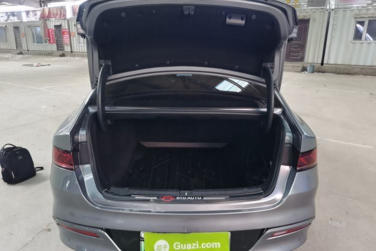 Used BYD Qin PLUS 2024 HONOR Edition DM-i 55KM Leading Model Trunk