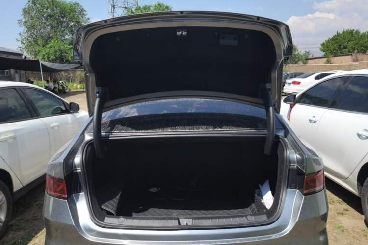 Used BYD Qin PLUS 2024 HONOR Edition DM-i 55KM Leading Model Trunk