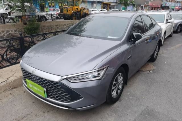 Ojetý BYD Qin PLUS 2024 HONOR Edition DM-i 55KM Leading Model