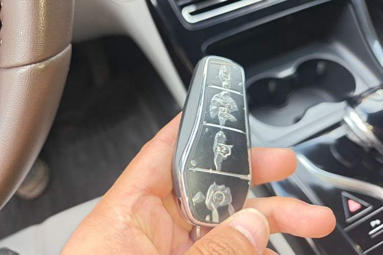 Used BYD Qin PLUS 2024 HONOR Edition DM-i 55KM Leading Model Vehicle Key