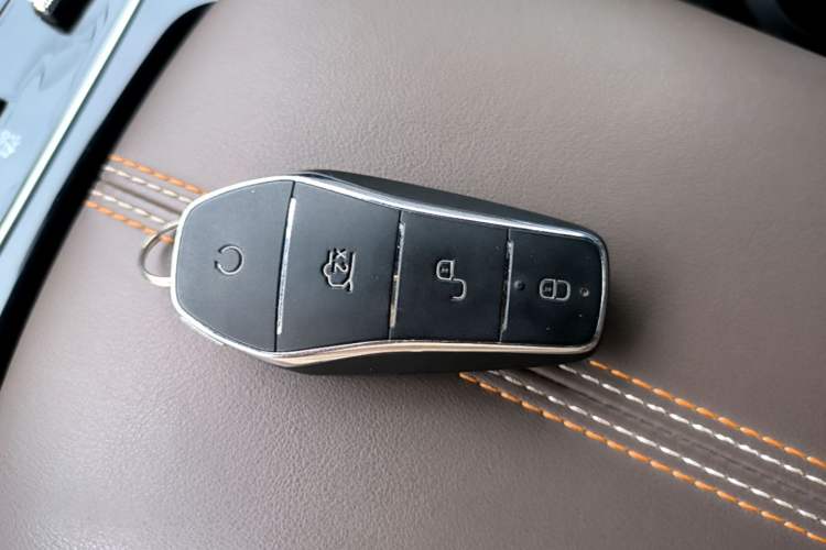 Used BYD Qin PLUS 2024 HONOR Edition DM-i 120KM Beyond Model Vehicle Key