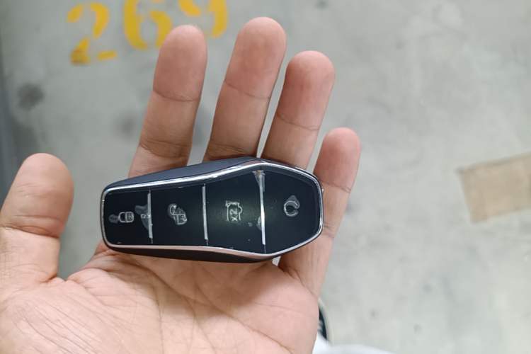 Used BYD Qin PLUS 2024 HONOR Edition DM-i 55KM Leading Model Vehicle Key