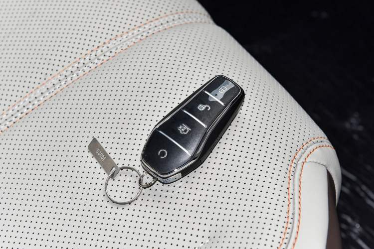 Used BYD Qin PLUS 2024 HONOR Edition DM-i 55KM Leading Model Vehicle Key