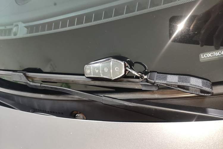 Used BYD Qin PLUS 2024 HONOR Edition DM-i 55KM Leading Model Vehicle Key