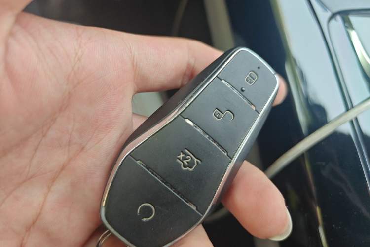 Used BYD Qin PLUS 2024 HONOR Edition DM-i 55KM Leading Model Vehicle Key