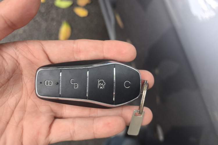 Used BYD Qin PLUS 2024 Honor Edition EV 510KM Leading Model Vehicle Key