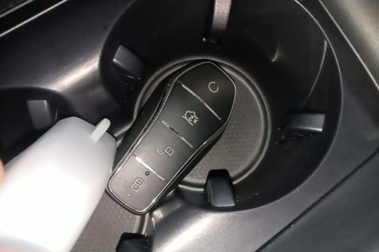 Used BYD Qin PLUS 2024 HONOR Edition DM-i 55KM Leading Model Vehicle Key
