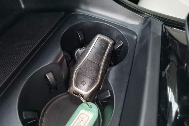 Used BYD Qin PLUS 2024 HONOR Edition DM-i 55KM Leading Model Vehicle Key