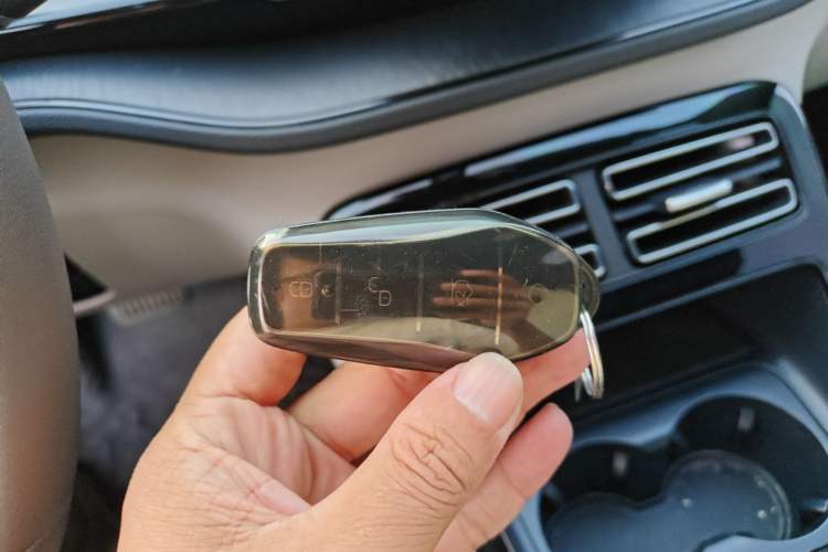 Used BYD Qin PLUS 2024 HONOR Edition DM-i 55KM Leading Model Vehicle Key