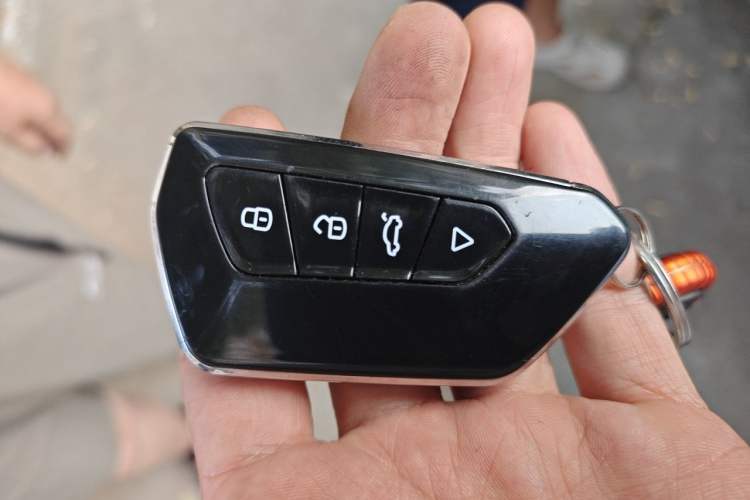 Used BYD Qin PLUS 2024 HONOR Edition DM-i 55KM Leading Model Vehicle Key