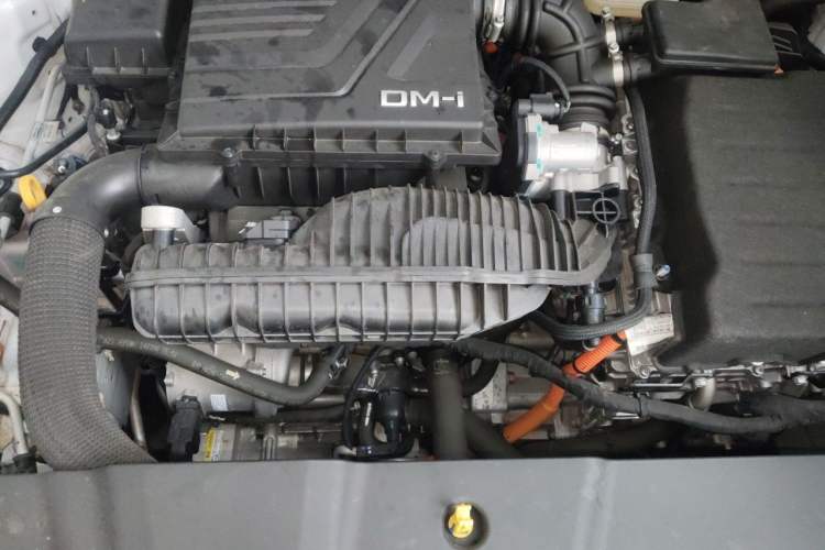 Used BYD Qin PLUS 2024 HONOR Edition DM-i 55KM Leading Model Engine Bay