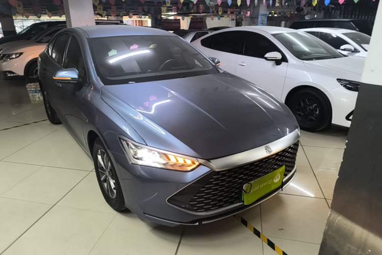 Used BYD Qin PLUS 2024 HONOR Edition DM-i 55KM Leading Model Front Right 45 Deg