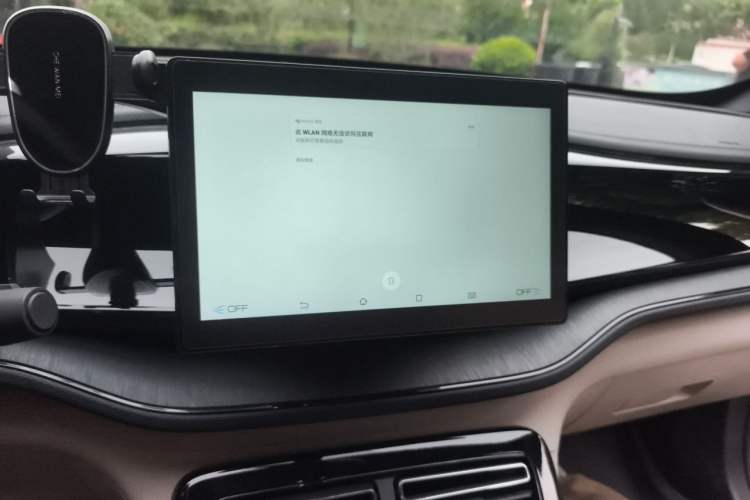 Used BYD Qin PLUS 2024 HONOR Edition DM-i 55KM Leading Model Audio And AC Panel