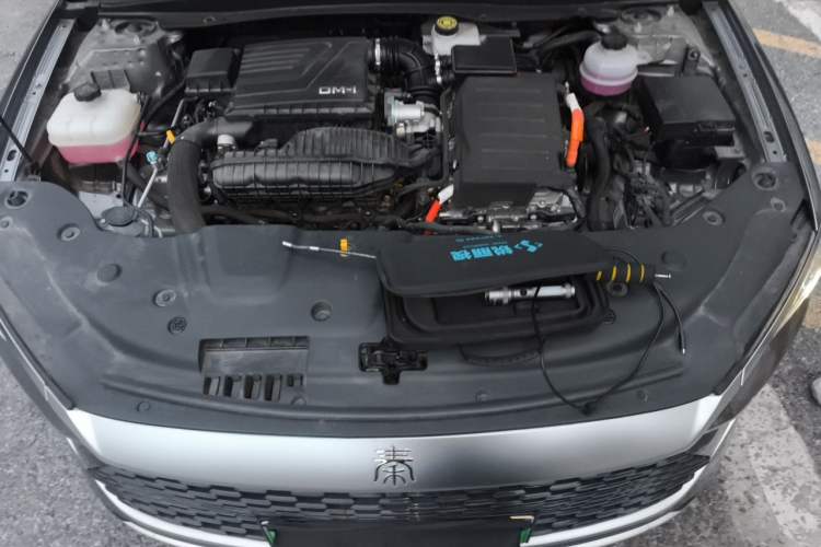 Used BYD Qin PLUS 2024 HONOR Edition DM-i 55KM Leading Model Engine Bay