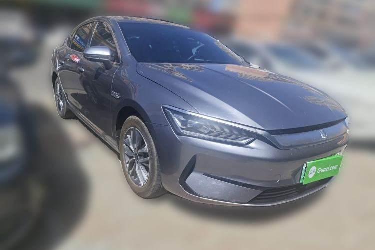 Used BYD Qin PLUS 2024 Honor Edition EV 510KM Leading Model Front Right 45 Deg