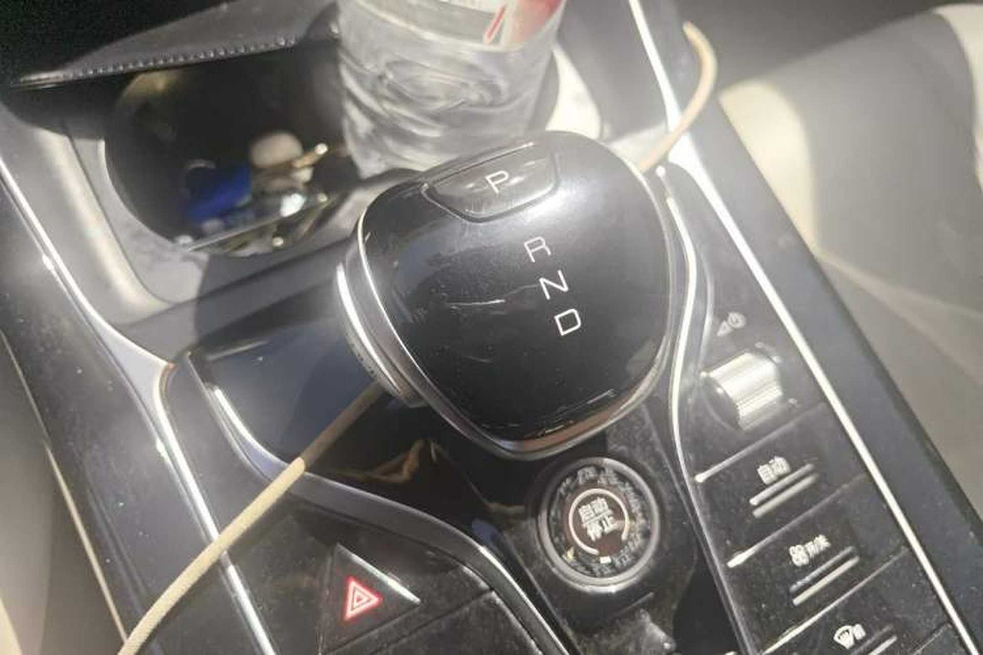 Used BYD Qin PLUS 2024 Honor Edition EV 510KM Leading Model Gear Lever