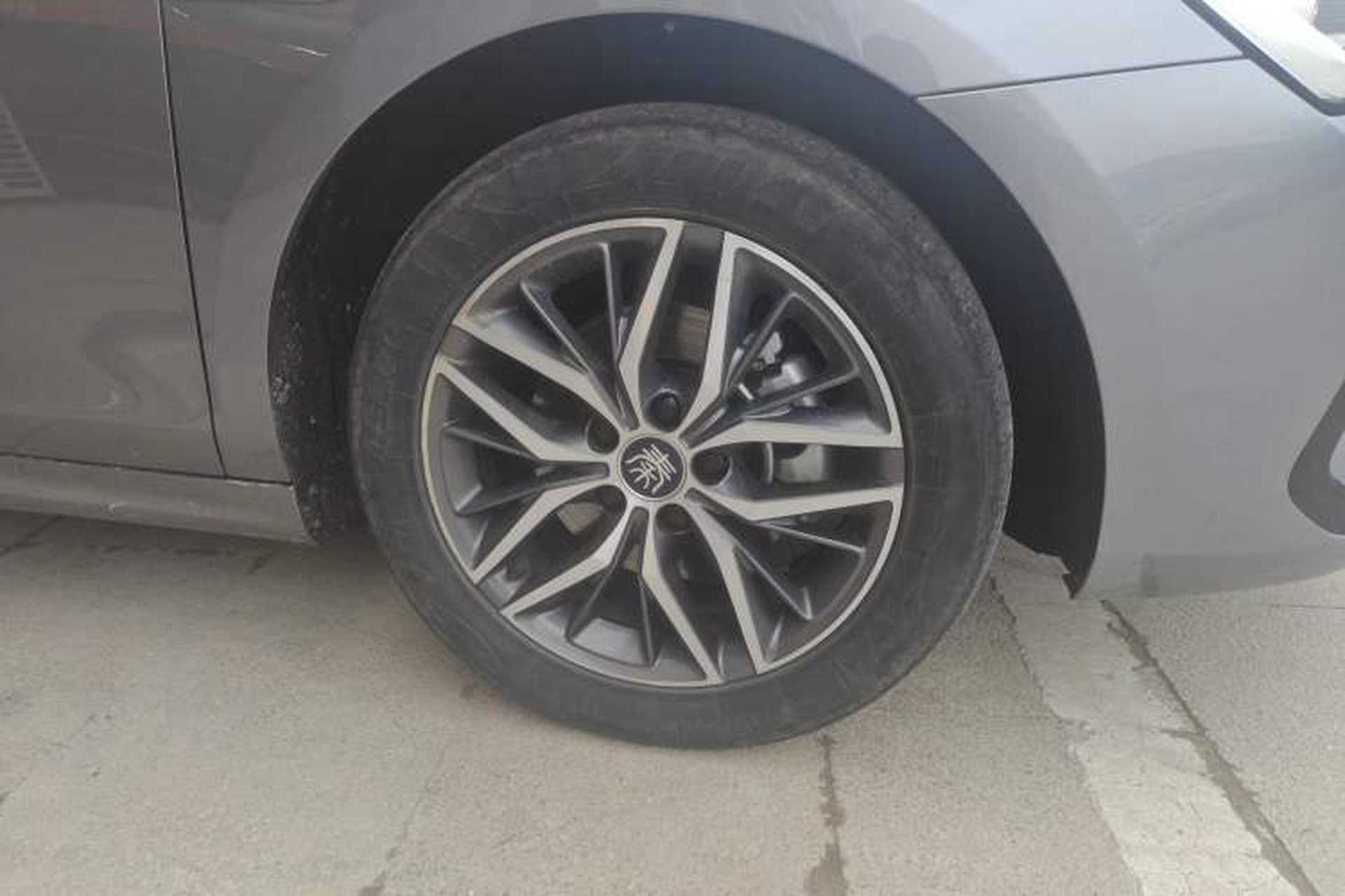 Used BYD Qin PLUS 2024 Honor Edition EV 510KM Leading Model Right Front Wheel Hub