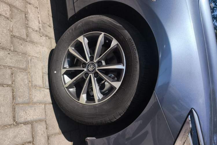 Used BYD Qin PLUS 2024 HONOR Edition DM-i 55KM Leading Model Right Front Wheel Hub