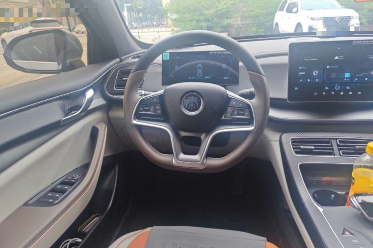 Used BYD Qin PLUS 2024 Honor Edition EV 510KM Leading Model Steering Wheel