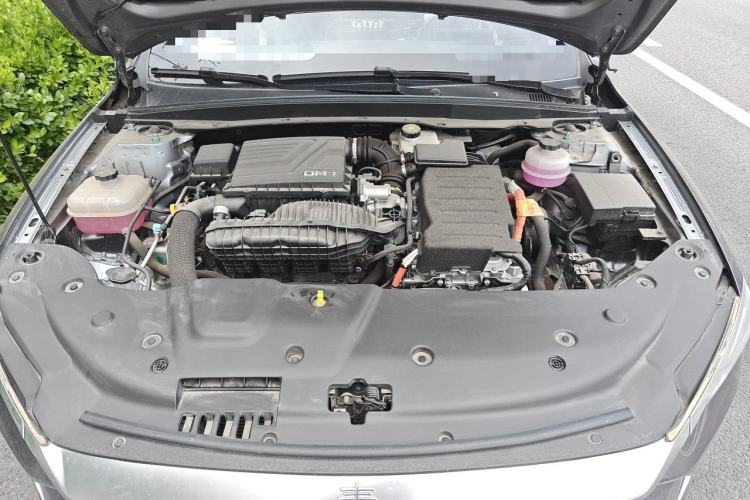 Used BYD Qin PLUS 2024 HONOR Edition DM-i 55KM Leading Model Engine Bay