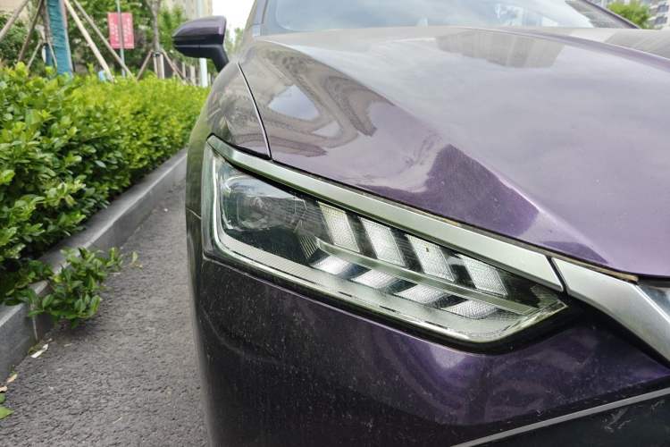 Used BYD Qin PLUS 2024 HONOR Edition DM-i 55KM Leading Model Right Front Headlight