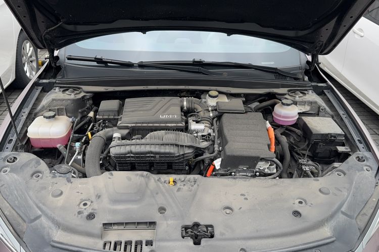 Used BYD Qin PLUS 2024 HONOR Edition DM-i 55KM Leading Model Engine Bay