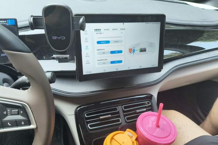 Used BYD Qin PLUS 2024 HONOR Edition DM-i 55KM Leading Model Audio And AC Panel