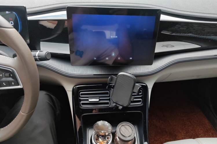Used BYD Qin PLUS 2024 HONOR Edition DM-i 55KM Leading Model Audio And AC Panel