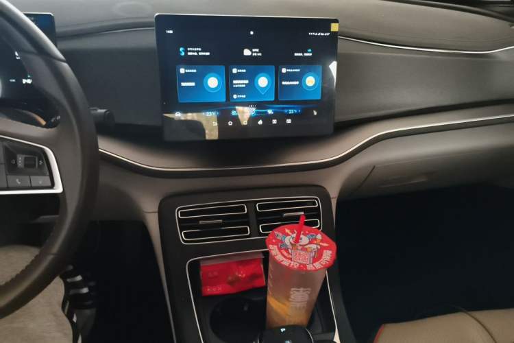 Used BYD Qin PLUS 2024 HONOR Edition DM-i 120KM Leading Model Audio And AC Panel