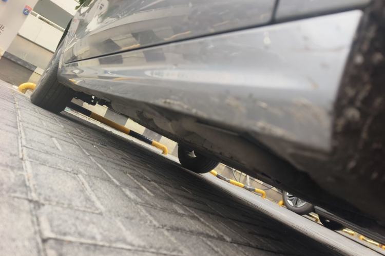 Used BYD Qin PLUS 2024 HONOR Edition DM-i 55KM Leading Model Chassis Front Right