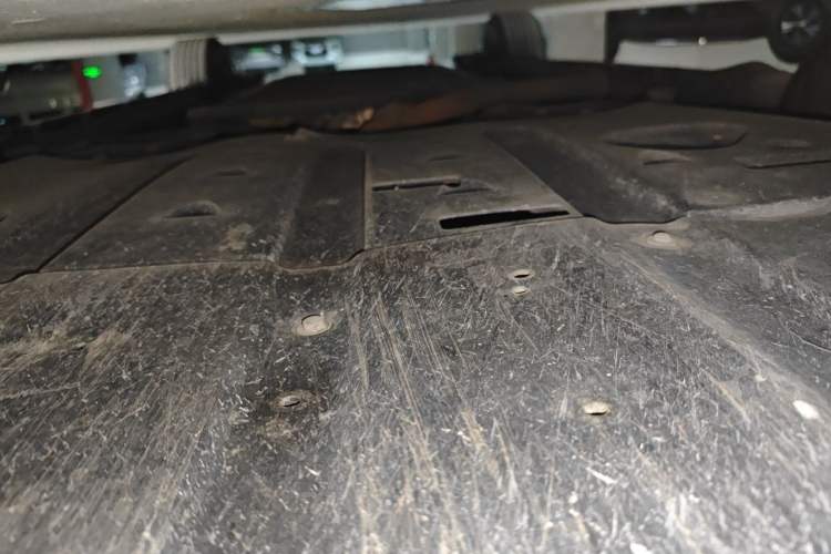 Used BYD Qin PLUS 2024 HONOR Edition DM-i 55KM Leading Model Chassis Front