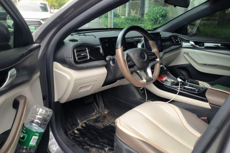 Used BYD Qin PLUS 2024 Honor Edition EV 510KM Leading Model Driver Seat