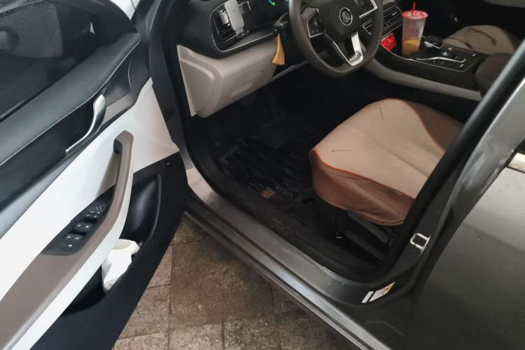 Used BYD Qin PLUS 2024 HONOR Edition DM-i 120KM Leading Model Driver Seat