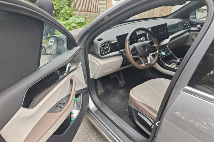 Used BYD Qin PLUS 2024 Honor Edition EV 420KM Leading Model Driver Seat