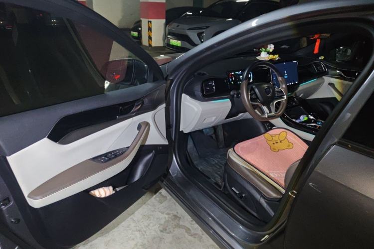 Used BYD Qin PLUS 2024 HONOR Edition DM-i 120KM Excellence Model Driver Seat