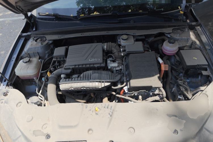 Used BYD Qin PLUS 2024 HONOR Edition DM-i 55KM Beyond Model Engine Bay