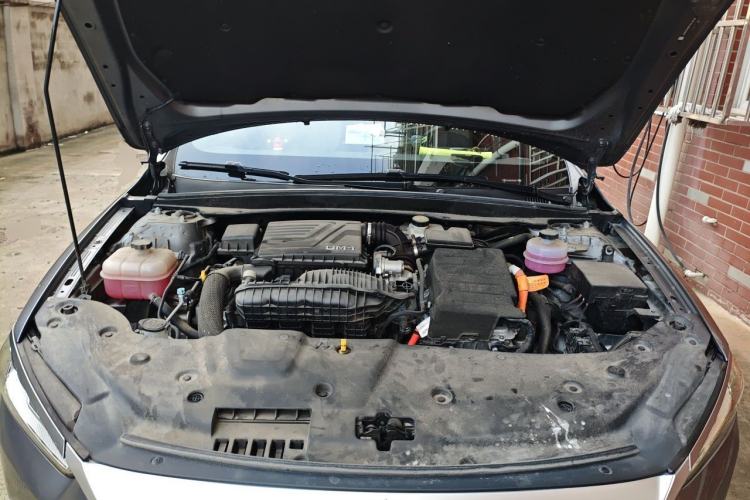 Used BYD Qin PLUS 2024 HONOR Edition DM-i 55KM Leading Model Engine Bay