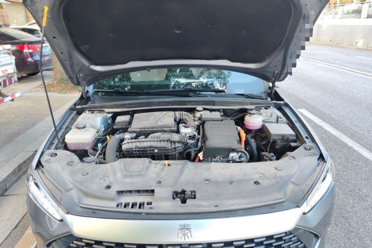Used BYD Qin PLUS 2024 HONOR Edition DM-i 55KM Leading Model Engine Bay