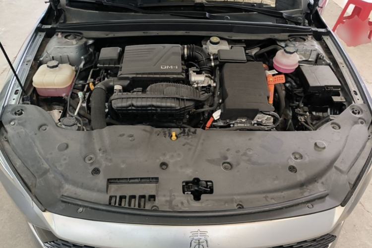 Used BYD Qin PLUS 2024 HONOR Edition DM-i 55KM Leading Model Engine Bay