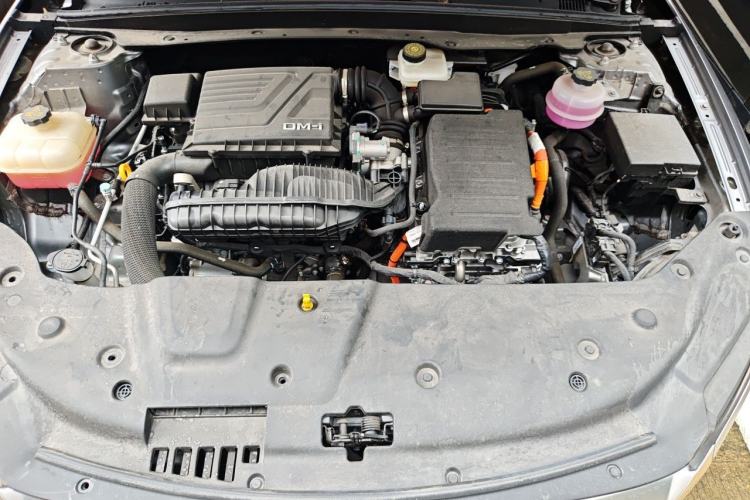 Used BYD Qin PLUS 2024 HONOR Edition DM-i 55KM Leading Model Engine Bay