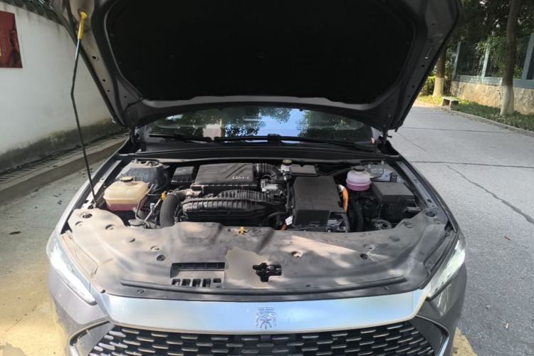 Used BYD Qin PLUS 2024 HONOR Edition DM-i 55KM Leading Model Engine Bay