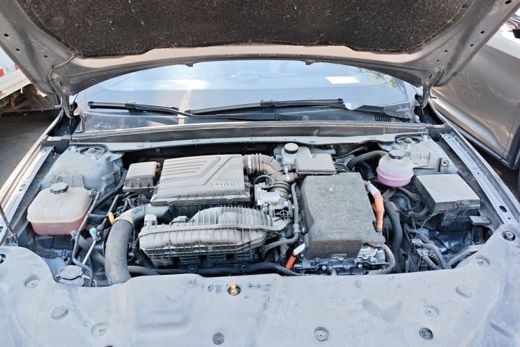 Used BYD Qin PLUS 2024 HONOR Edition DM-i 55KM Leading Model Engine Bay