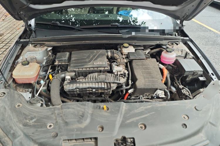 Used BYD Qin PLUS 2024 HONOR Edition DM-i 55KM Leading Model Engine Bay