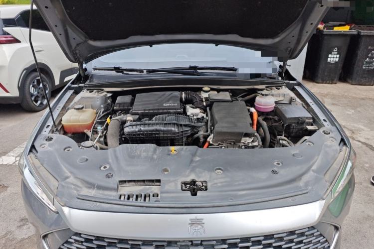 Used BYD Qin PLUS 2024 HONOR Edition DM-i 55KM Leading Model Engine Bay