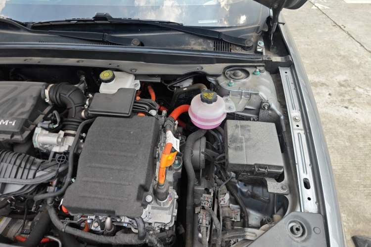Used BYD Qin PLUS 2024 HONOR Edition DM-i 55KM Leading Model Engine Bay Left