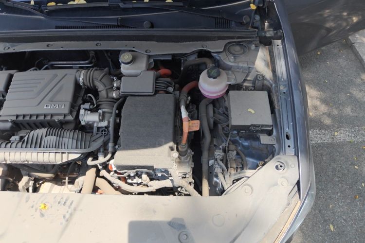 Used BYD Qin PLUS 2024 HONOR Edition DM-i 55KM Beyond Model Engine Bay Left