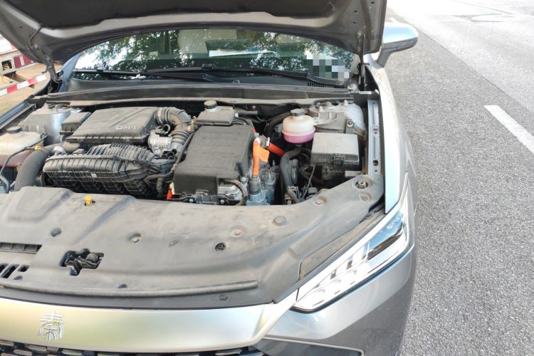 Used BYD Qin PLUS 2024 HONOR Edition DM-i 55KM Leading Model Engine Bay Left