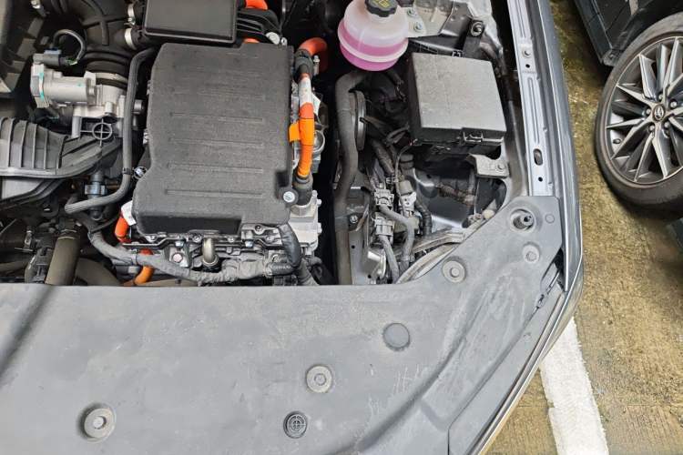 Used BYD Qin PLUS 2024 HONOR Edition DM-i 55KM Leading Model Engine Bay Left