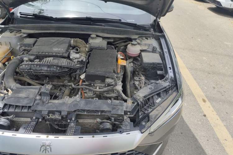 Used BYD Qin PLUS 2024 HONOR Edition DM-i 55KM Leading Model Engine Bay Left